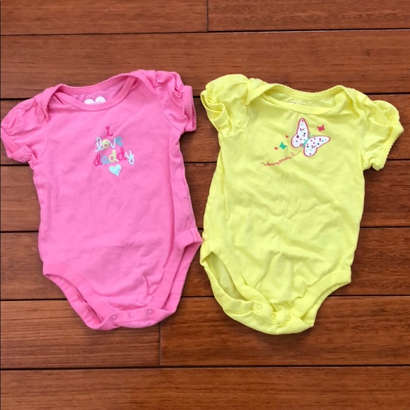 The Children's Place Other - Children’s Place 2 pack bodysuits - 3-6mthns